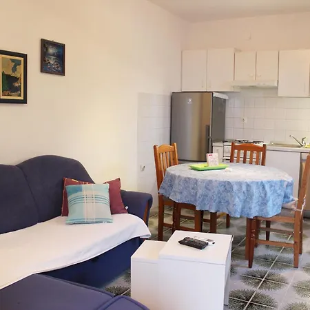 Sweet Life - One-bedroom With Terrace Nina St *